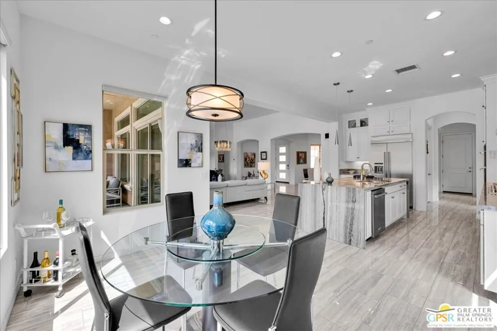 25 Chardonnay Rancho Mirage, CA 92270