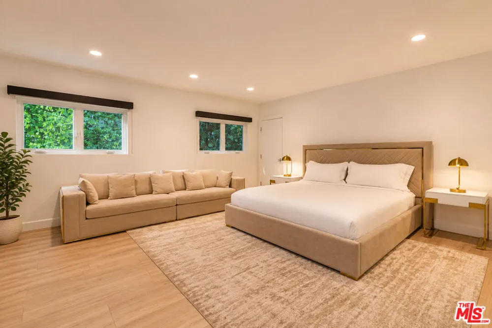 703 Maple Drive Beverly Hills, CA 90210