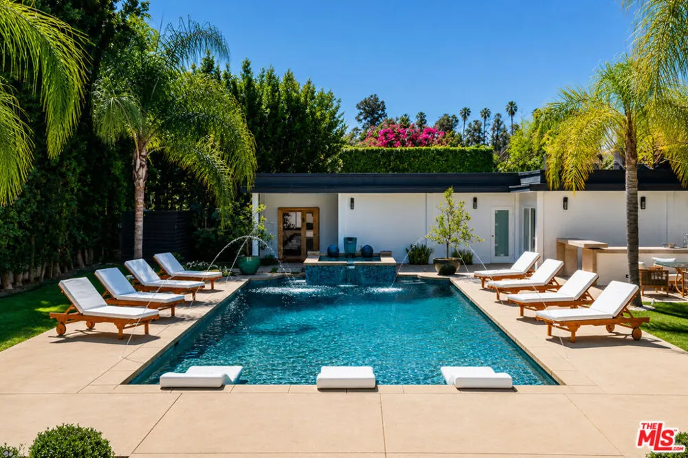 703 Maple Drive Beverly Hills, CA 90210