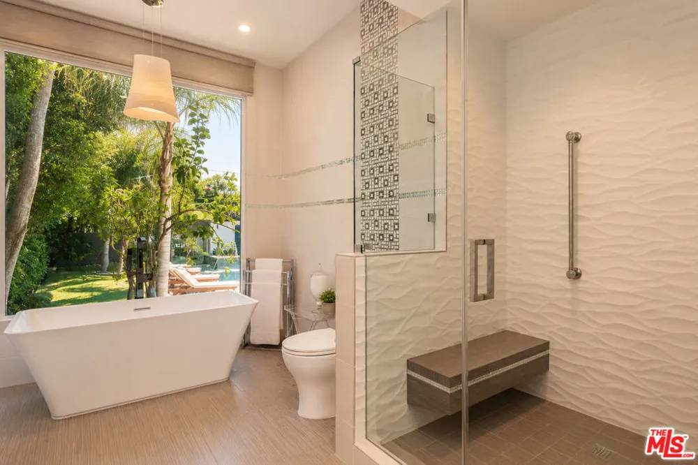 703 Maple Drive Beverly Hills, CA 90210