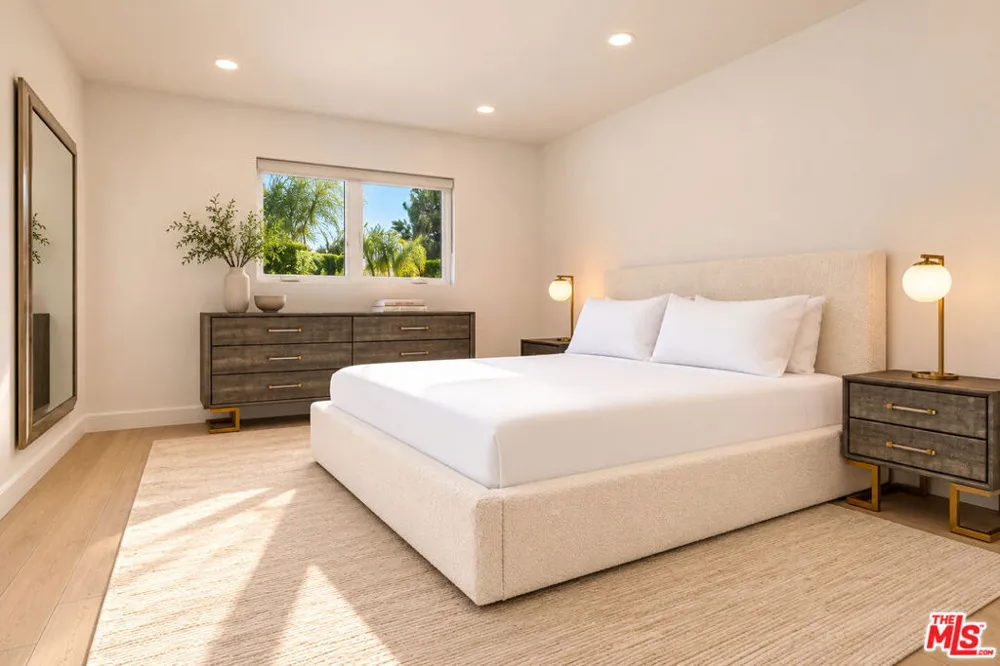 703 Maple Drive Beverly Hills, CA 90210