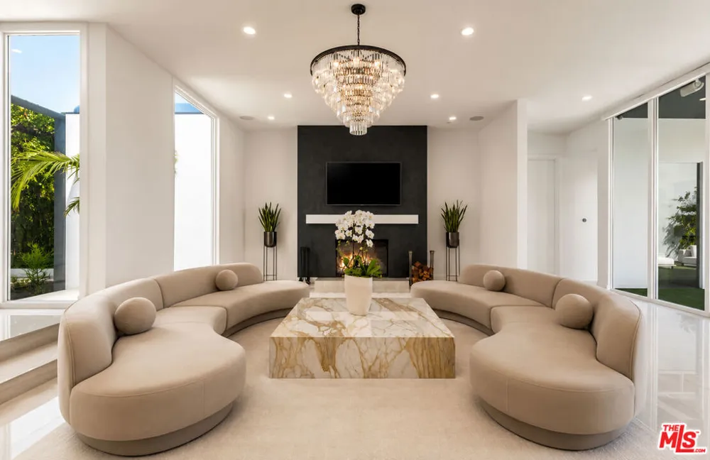703 Maple Drive Beverly Hills, CA 90210