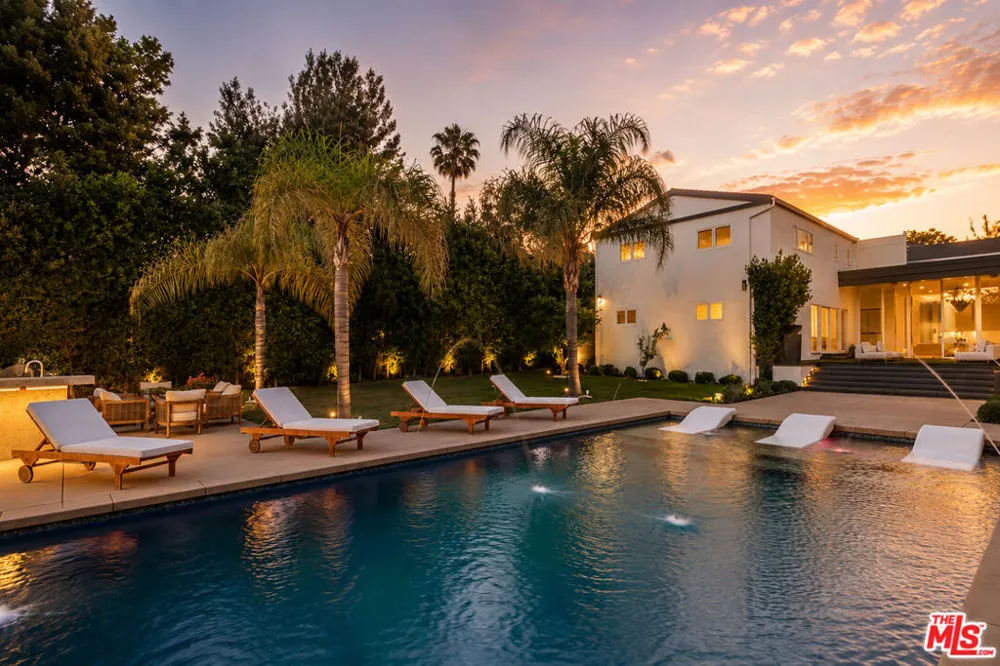703 Maple Drive Beverly Hills, CA 90210