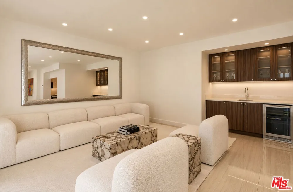 703 Maple Drive Beverly Hills, CA 90210