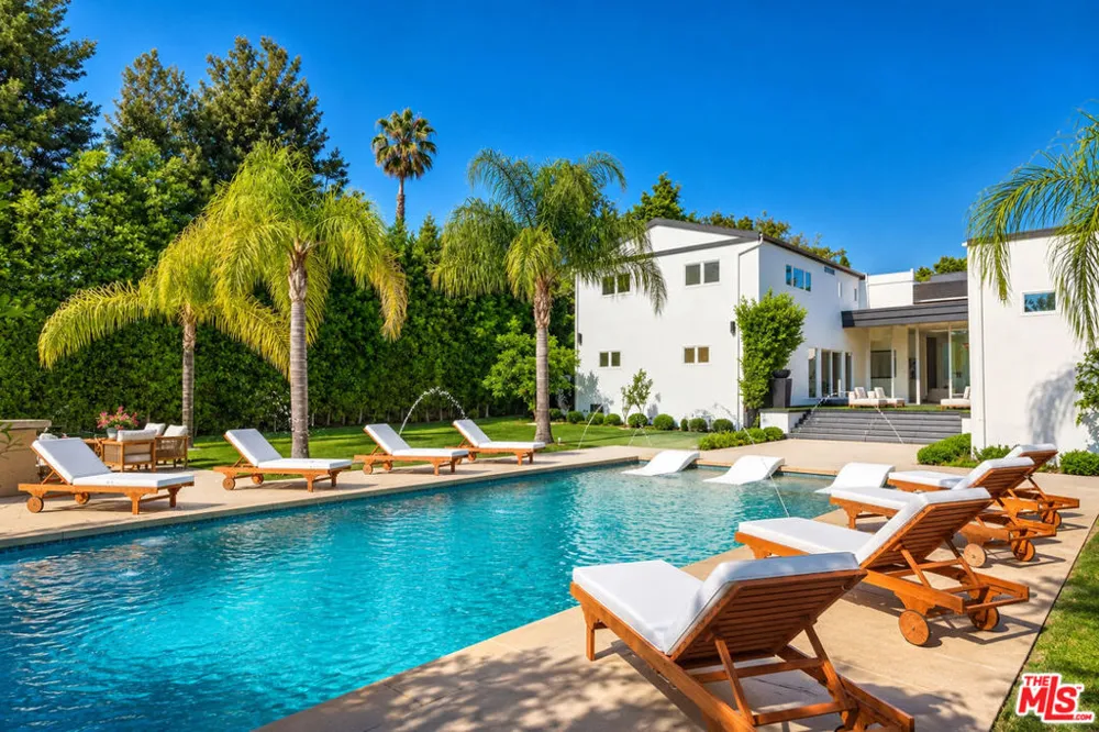 703 Maple Drive Beverly Hills, CA 90210