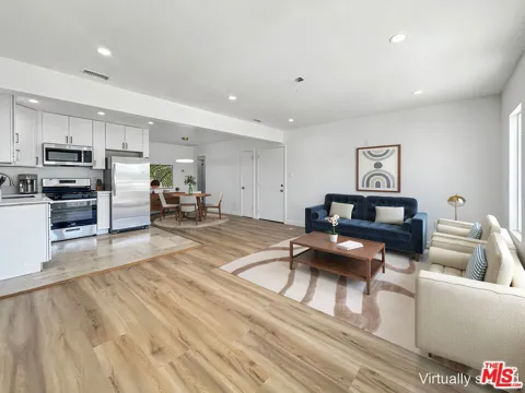 346 W Hardy Street #1