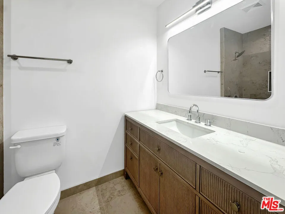 346 W Hardy Street #1 Inglewood, CA 90301