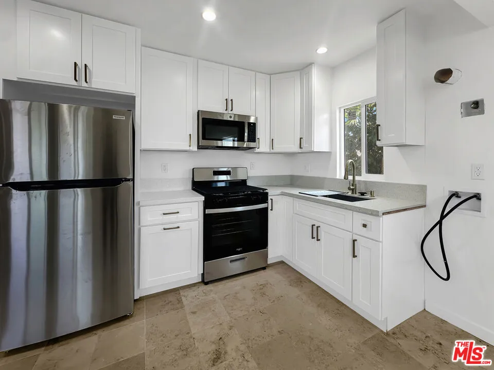 346 W Hardy Street #1 Inglewood, CA 90301