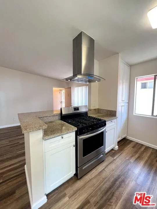 3704 Midvale Avenue #7 Los Angeles, CA 90034