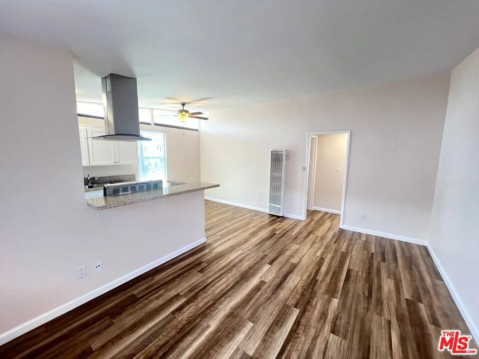 3704 Midvale Avenue #7 Los Angeles, CA 90034