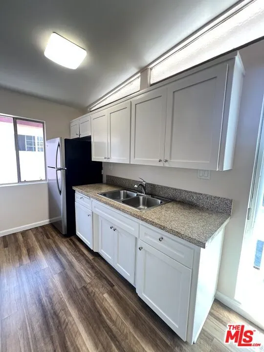 3704 Midvale Avenue #7 Los Angeles, CA 90034