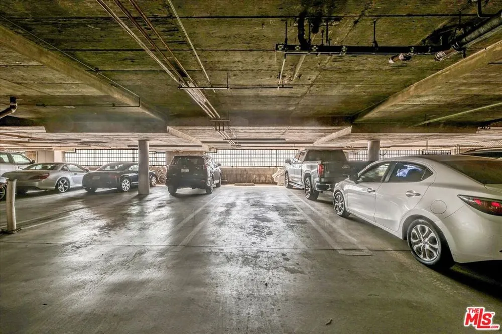 1 Spinnaker Street #2 Marina del Rey, CA 90292