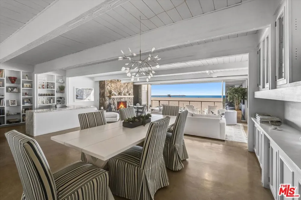 1 Spinnaker Street #2 Marina del Rey, CA 90292