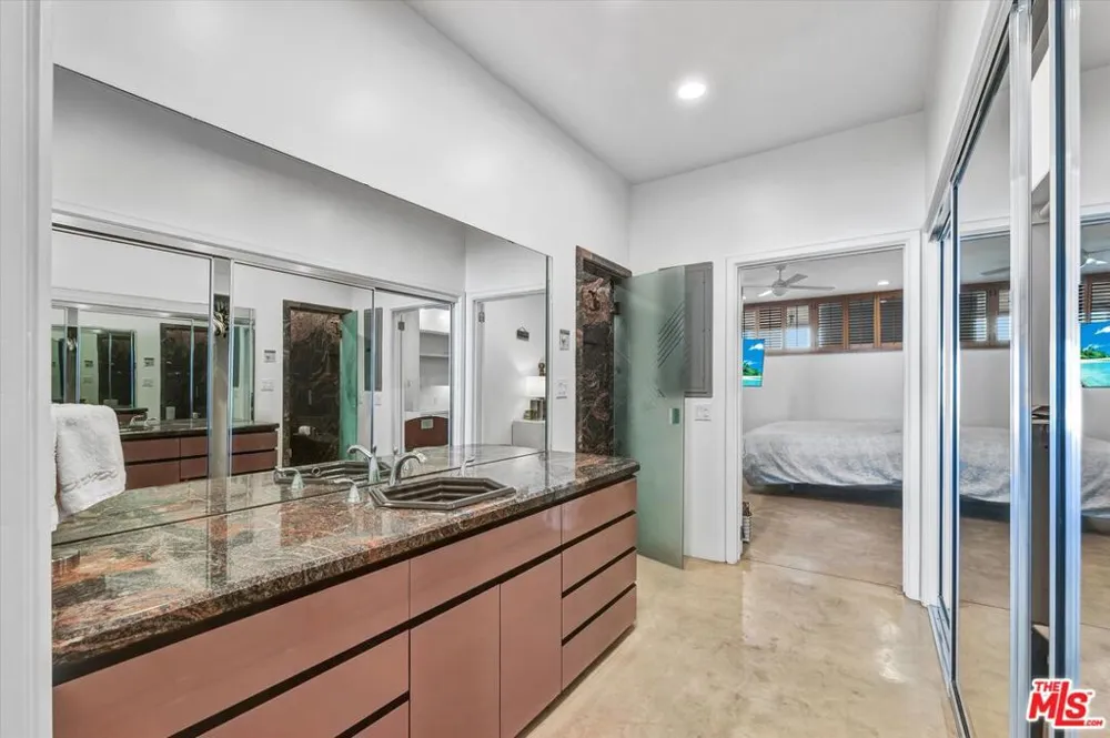 1 Spinnaker Street #2 Marina del Rey, CA 90292