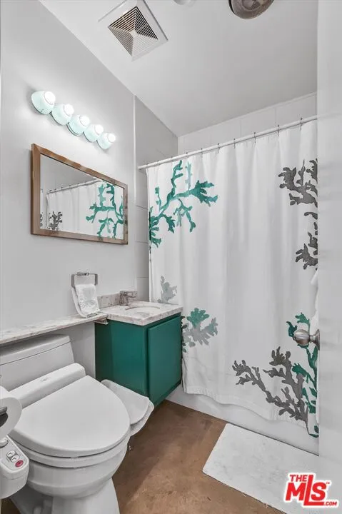 1 Spinnaker Street #2 Marina del Rey, CA 90292