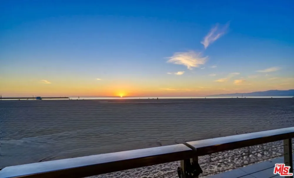 1 Spinnaker Street #2 Marina del Rey, CA 90292