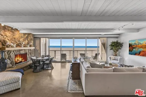 1 Spinnaker Street #2