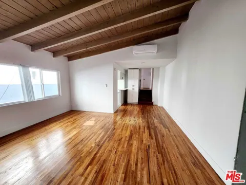 1951 Selby Avenue #7