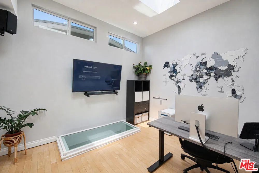 4733 La Villa Marina #C Los Angeles, CA 90292