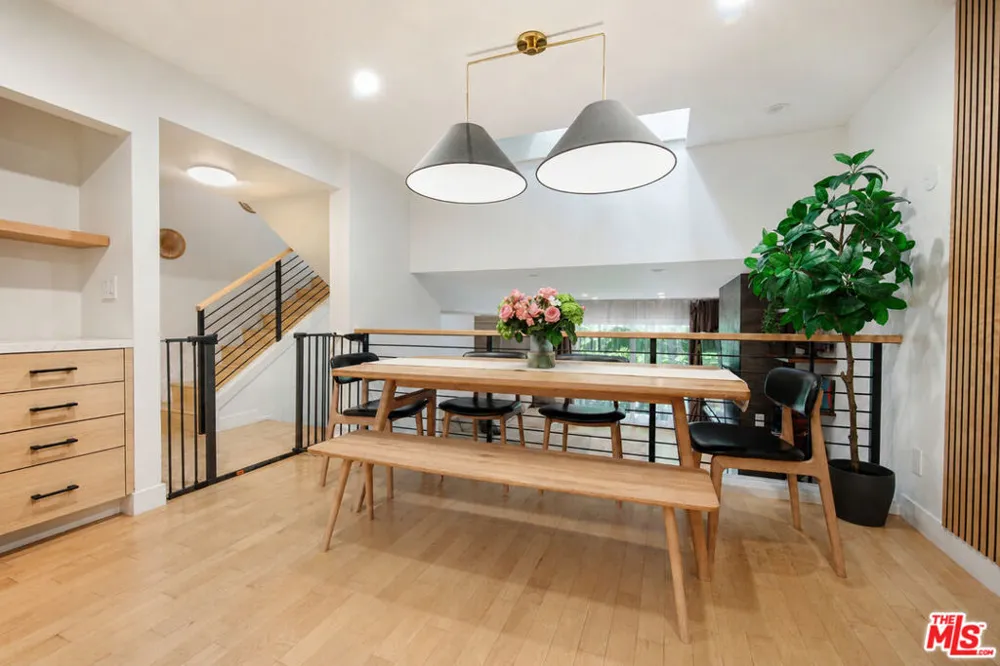 4733 La Villa Marina #C Los Angeles, CA 90292