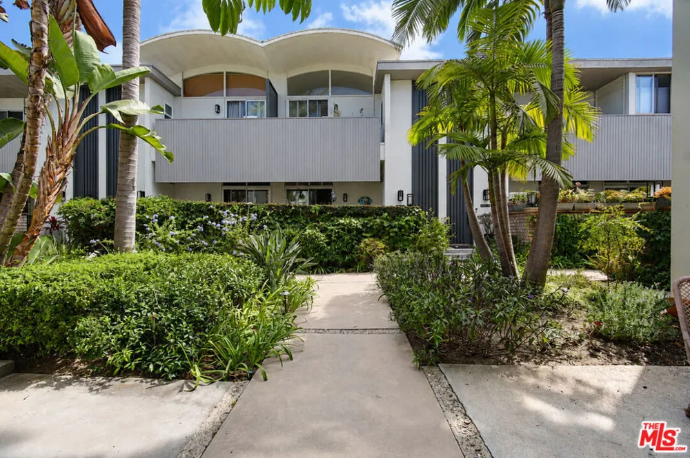 4733 La Villa Marina #C Los Angeles, CA 90292