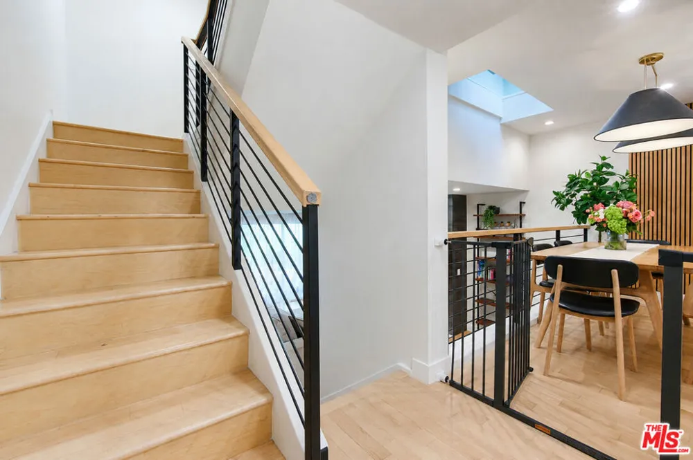 4733 La Villa Marina #C Los Angeles, CA 90292
