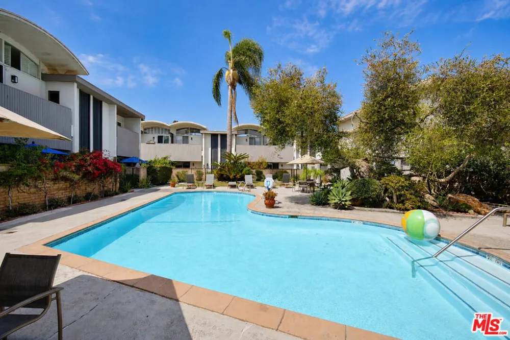 4733 La Villa Marina #C Los Angeles, CA 90292