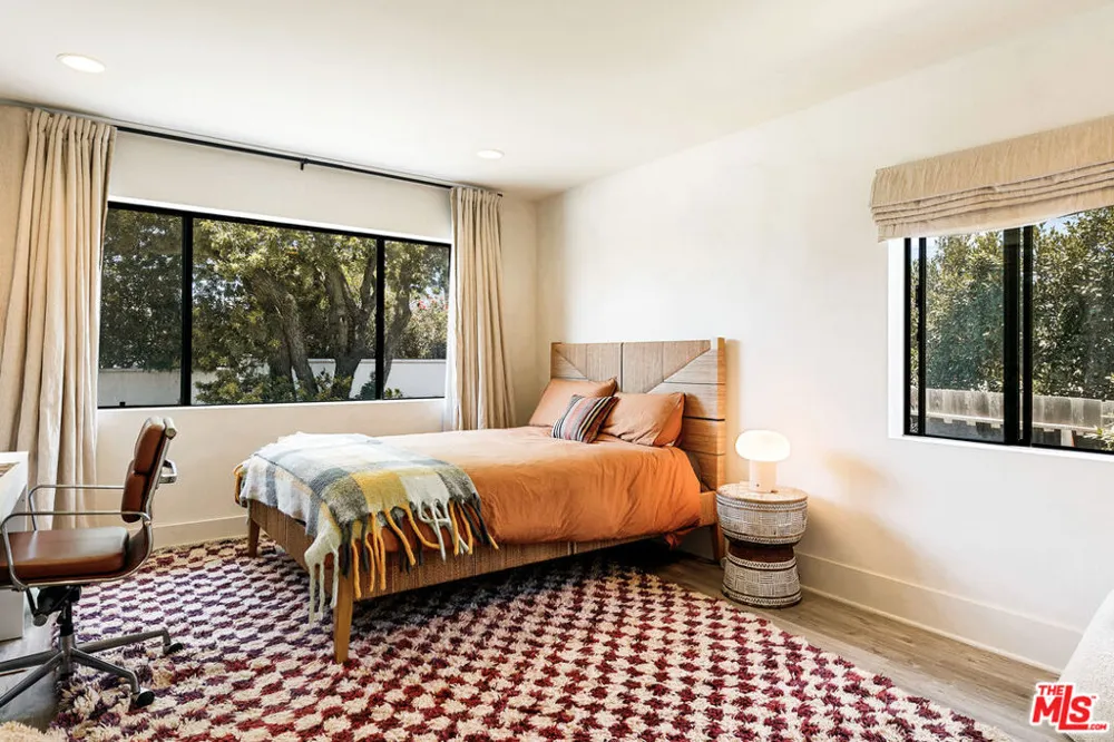 29328 Heathercliff Road Malibu, CA 90265