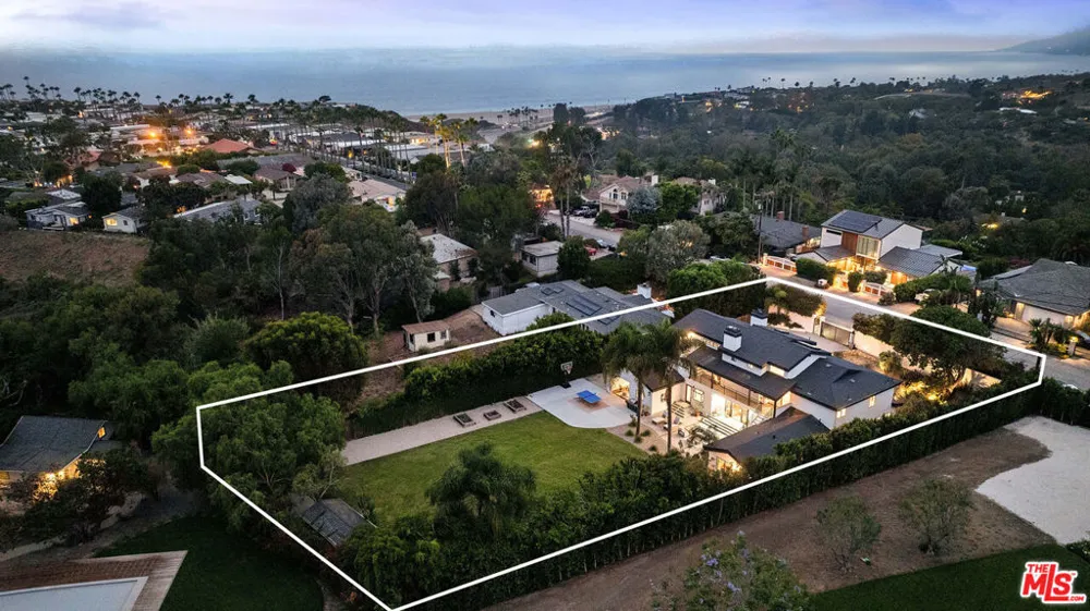29328 Heathercliff Road Malibu, CA 90265