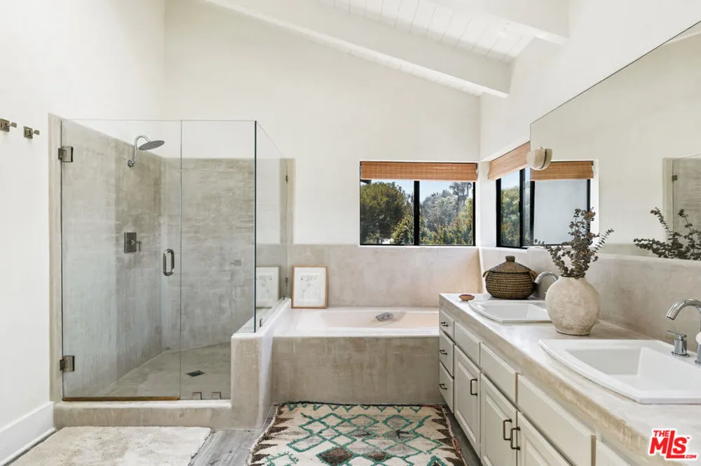 29328 Heathercliff Road Malibu, CA 90265