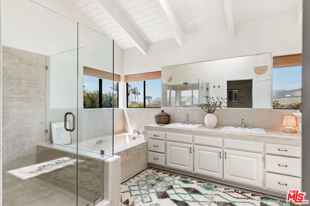 29328 Heathercliff Road Malibu, CA 90265