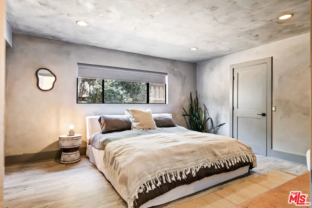 29328 Heathercliff Road Malibu, CA 90265