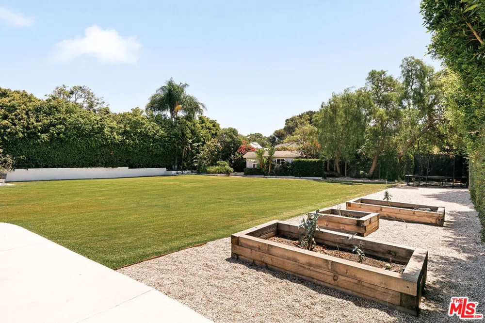 29328 Heathercliff Road Malibu, CA 90265