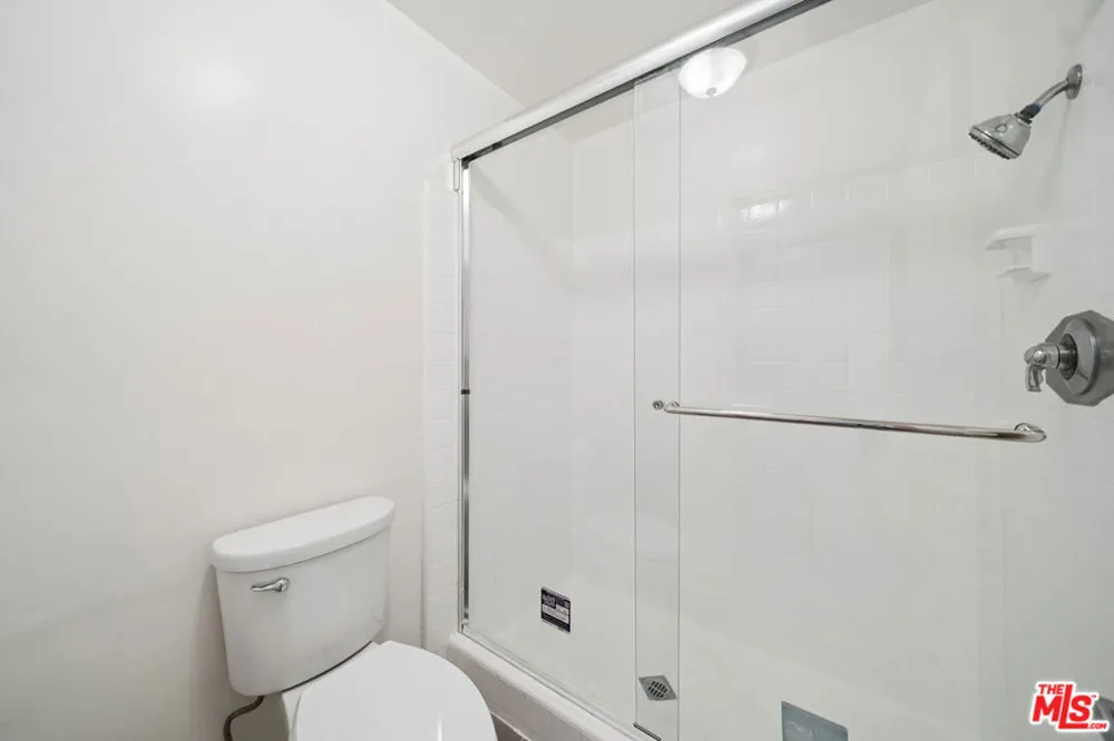 10980 Ohio Avenue #201 Los Angeles, CA 90024