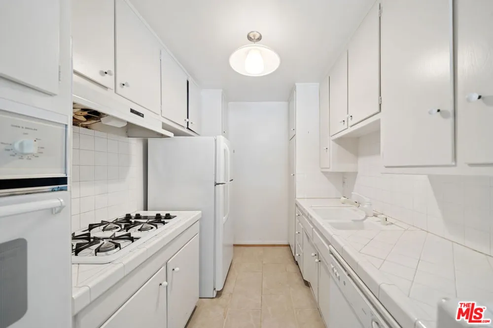 1520 Hayworth Avenue #4 Los Angeles, CA 90046
