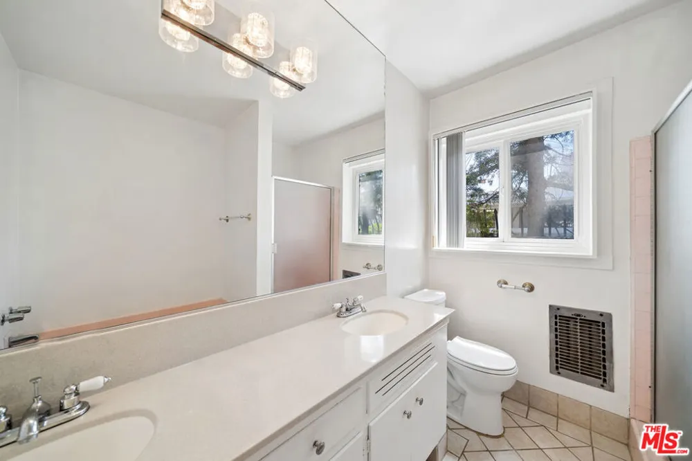 1520 Hayworth Avenue #4 Los Angeles, CA 90046