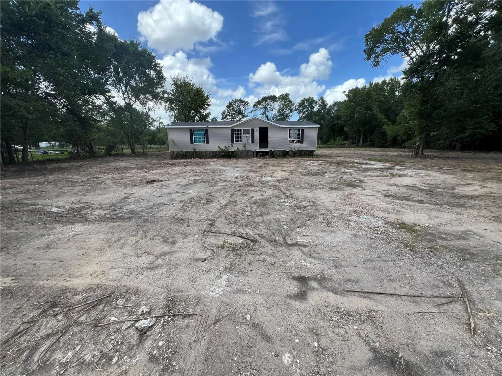 825 Martin Luther King Drive Ames, TX 77575