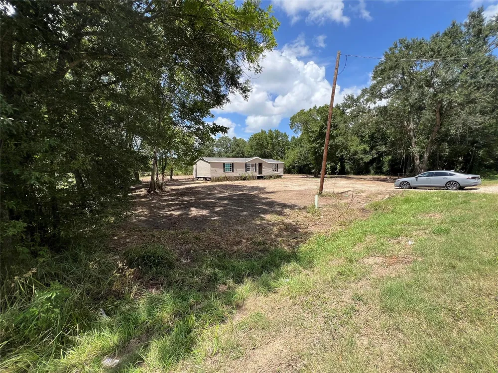 825 Martin Luther King Drive Ames, TX 77575