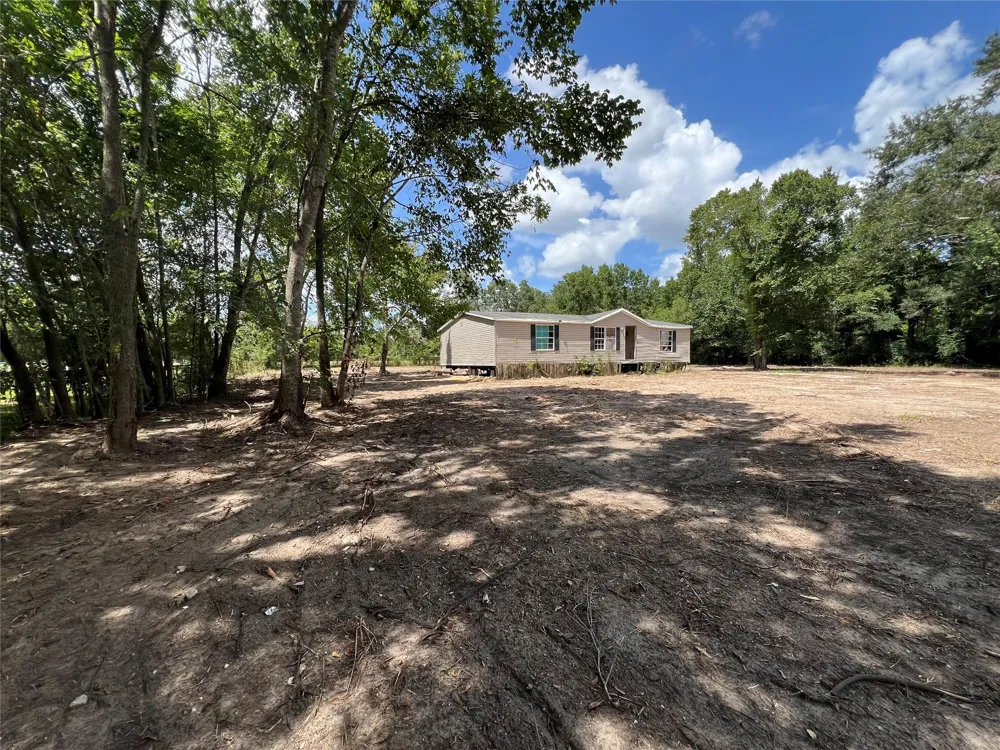 825 Martin Luther King Drive Ames, TX 77575