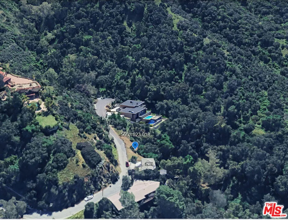 2897 Greenwich Road Glendale, CA 91214