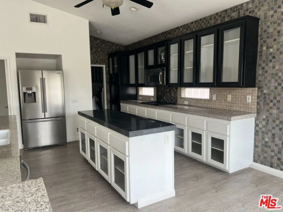 80442 Jasper Park Avenue Indio, CA 92201