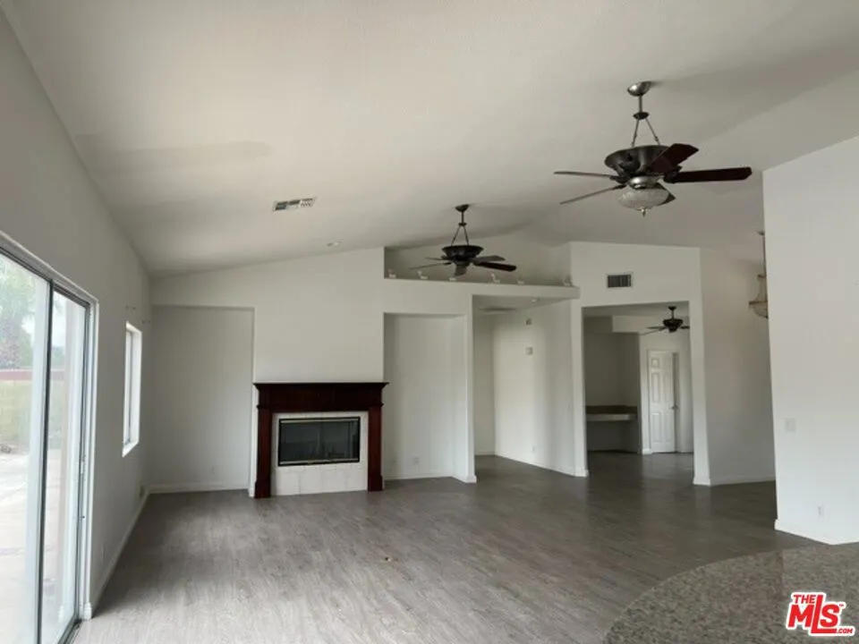 80442 Jasper Park Avenue Indio, CA 92201