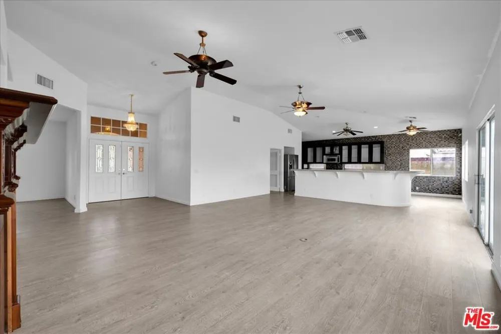 80442 Jasper Park Avenue Indio, CA 92201