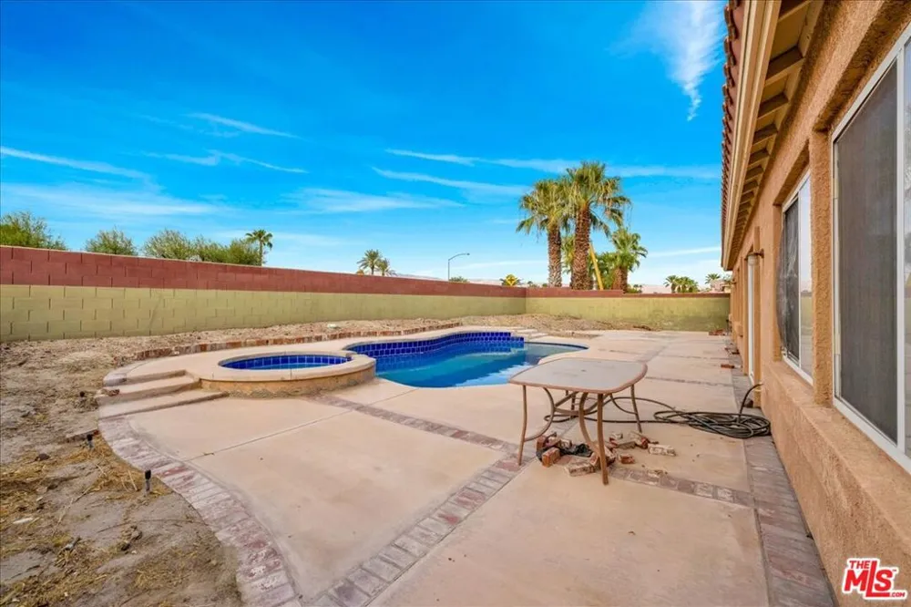 80442 Jasper Park Avenue Indio, CA 92201