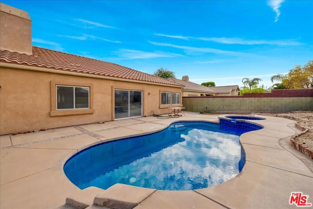 80442 Jasper Park Avenue Indio, CA 92201