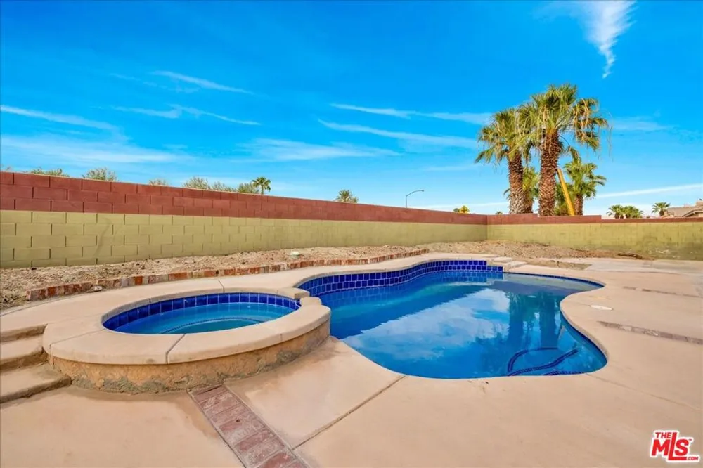 80442 Jasper Park Avenue Indio, CA 92201