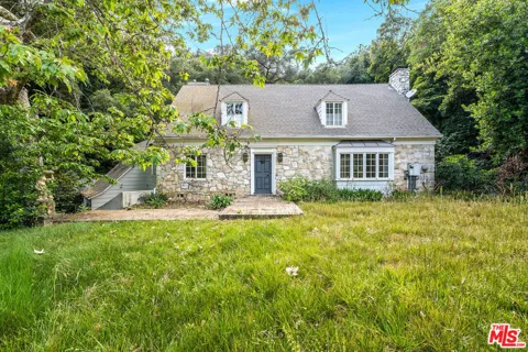 1495 Stone Canyon Road