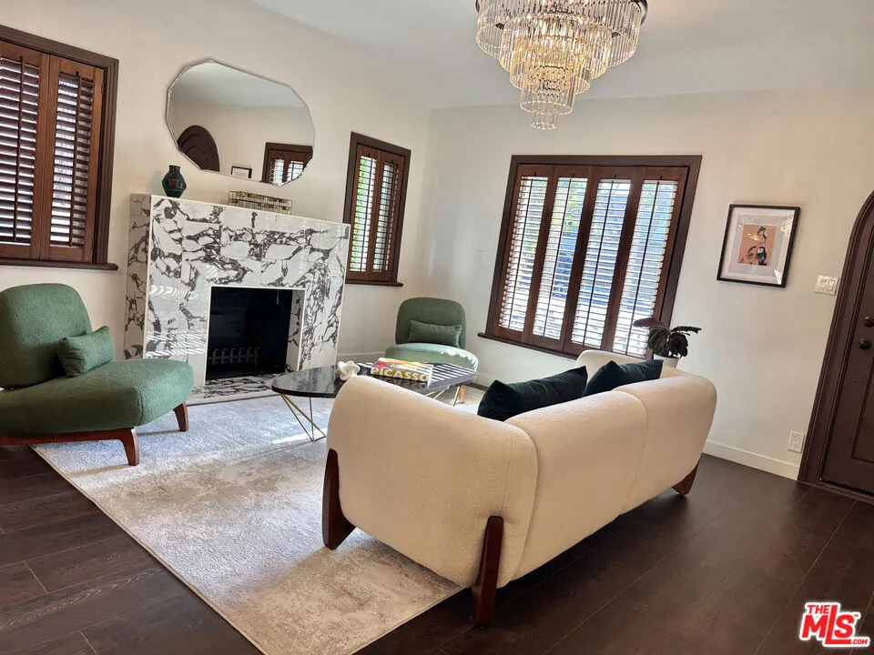 636 Curson Avenue Los Angeles, CA 90036