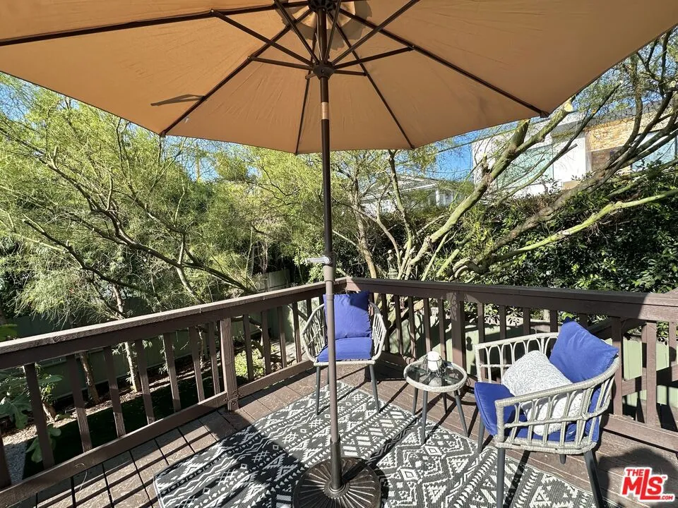 636 Curson Avenue Los Angeles, CA 90036