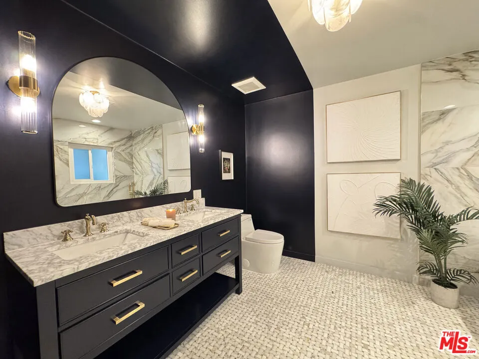 636 Curson Avenue Los Angeles, CA 90036